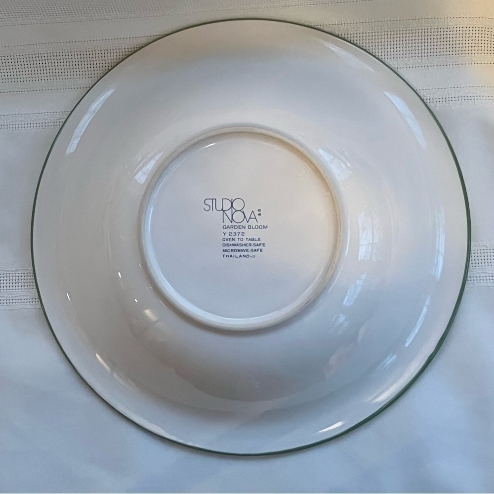 Round Vegetable‎ Bowl Garden Bloom by STUDIO NOVA EUC - Picture 3 of 6